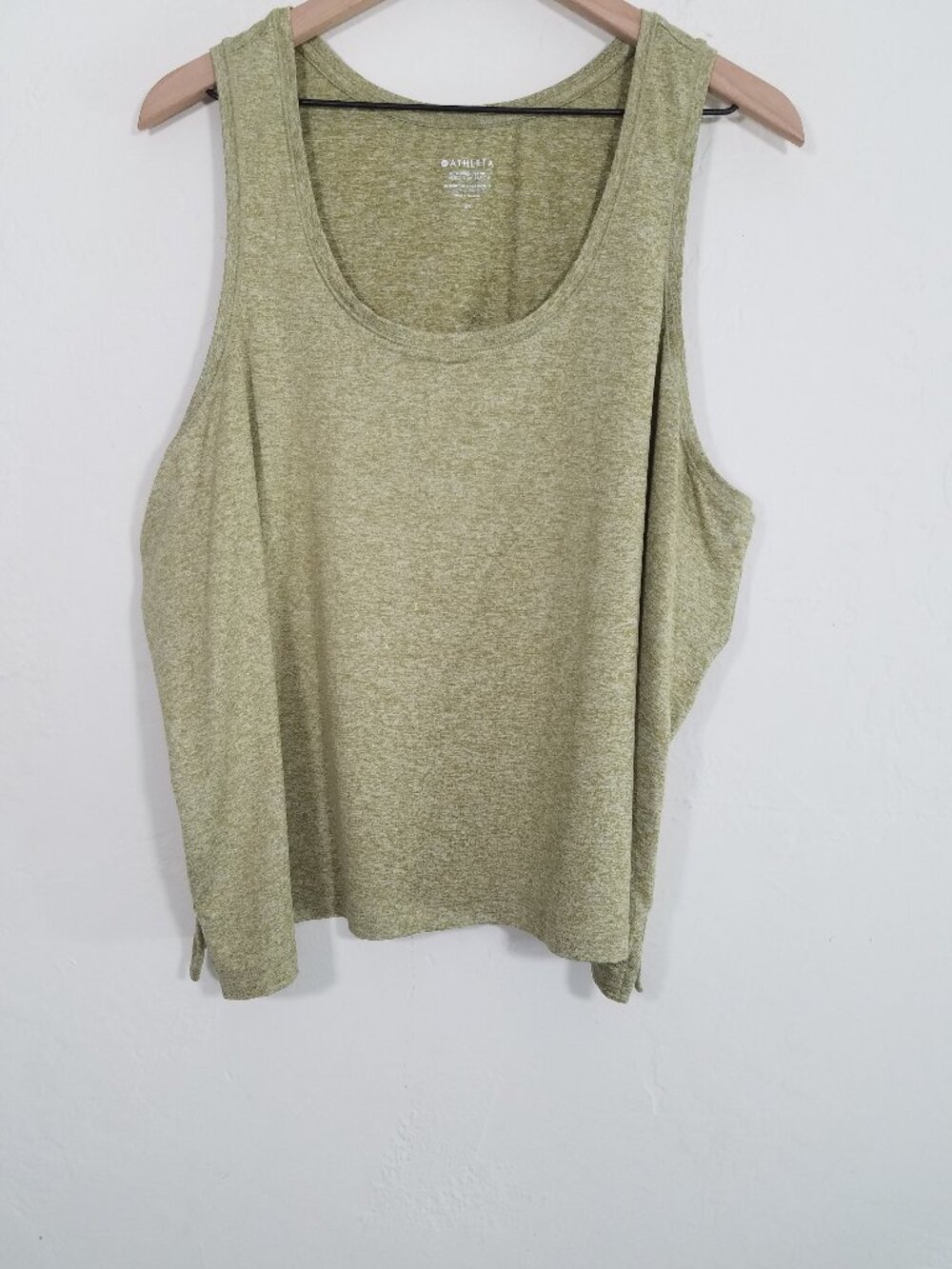 Like New Athleta Uptempo Tank Top Green Size 2X - Picture 1 of 4